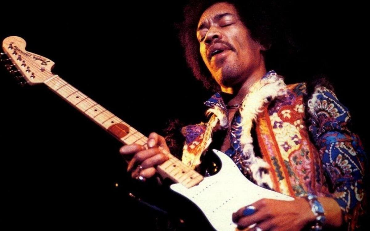 Best Guitar Players of All Time: 40 Legends Who Redefined Music