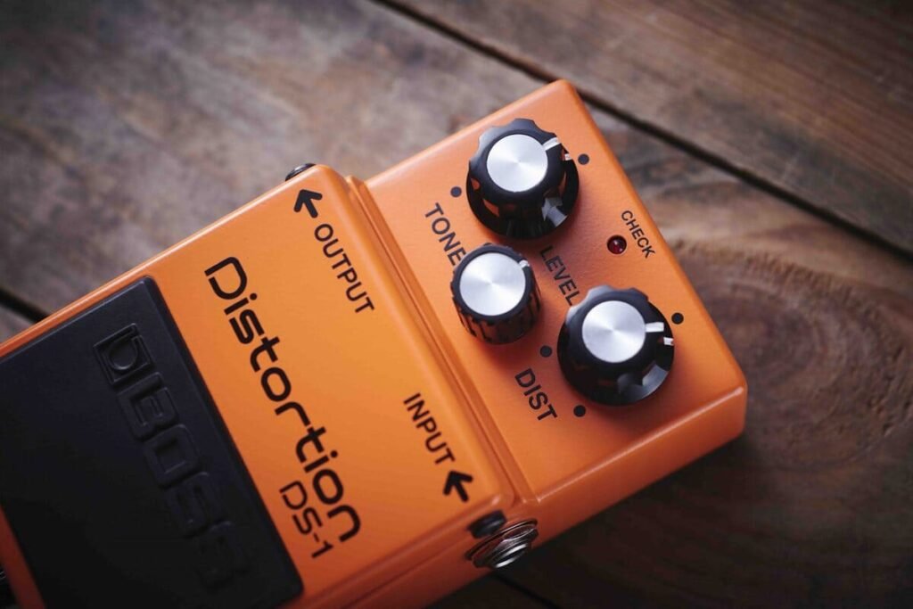Boss DS-1 Distortion Pedal Legendary Guitarists Boss DS-1 Distortion Pedal Legendary Guitarists